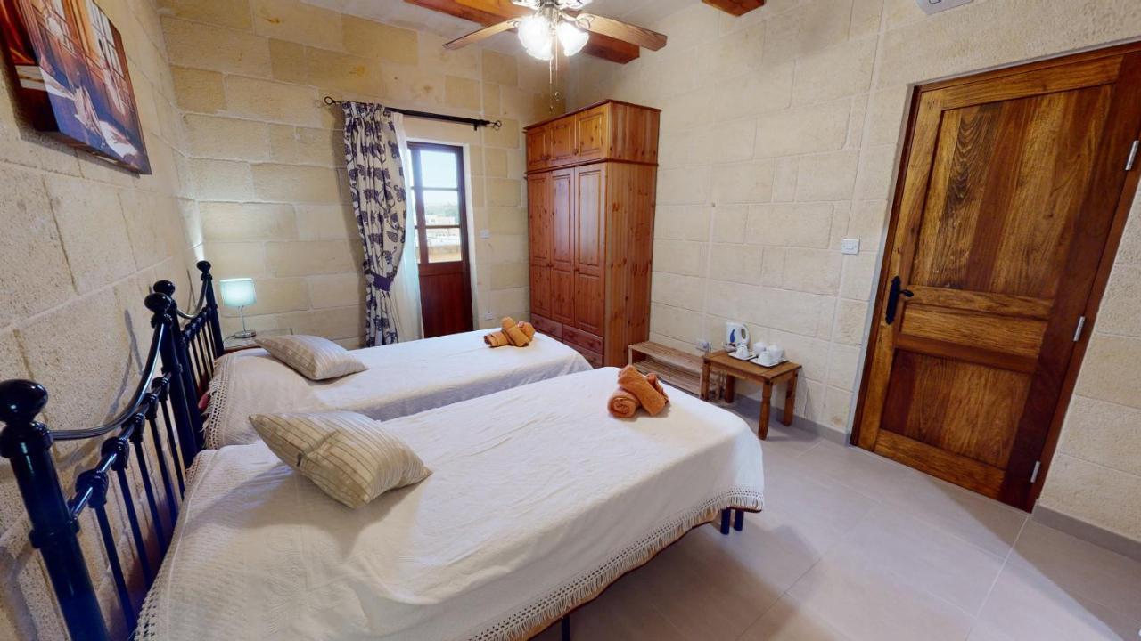Qala Bed&Breakfast With Swimming Pool - Il-Wenniessa Exterior photo
